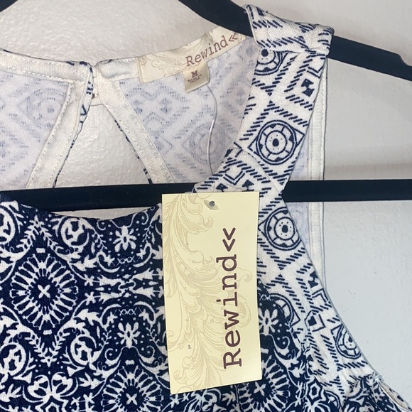 🎀NWT White and a Navy Blue dress! - Picture 4 of 10